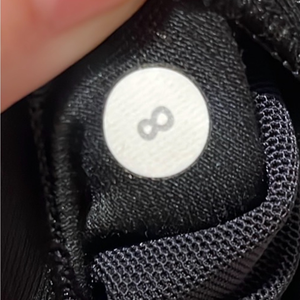 Lululemon Energy Bra Black NWOT Never Worn - Picture 6 of 7